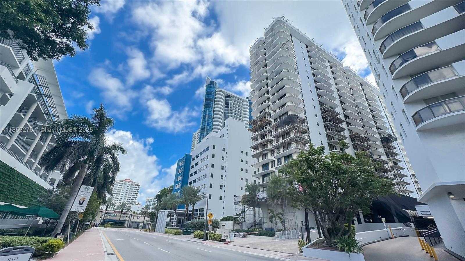 Small Image of 6061 COLLINS AVE #4B, Miami Beach Number 3