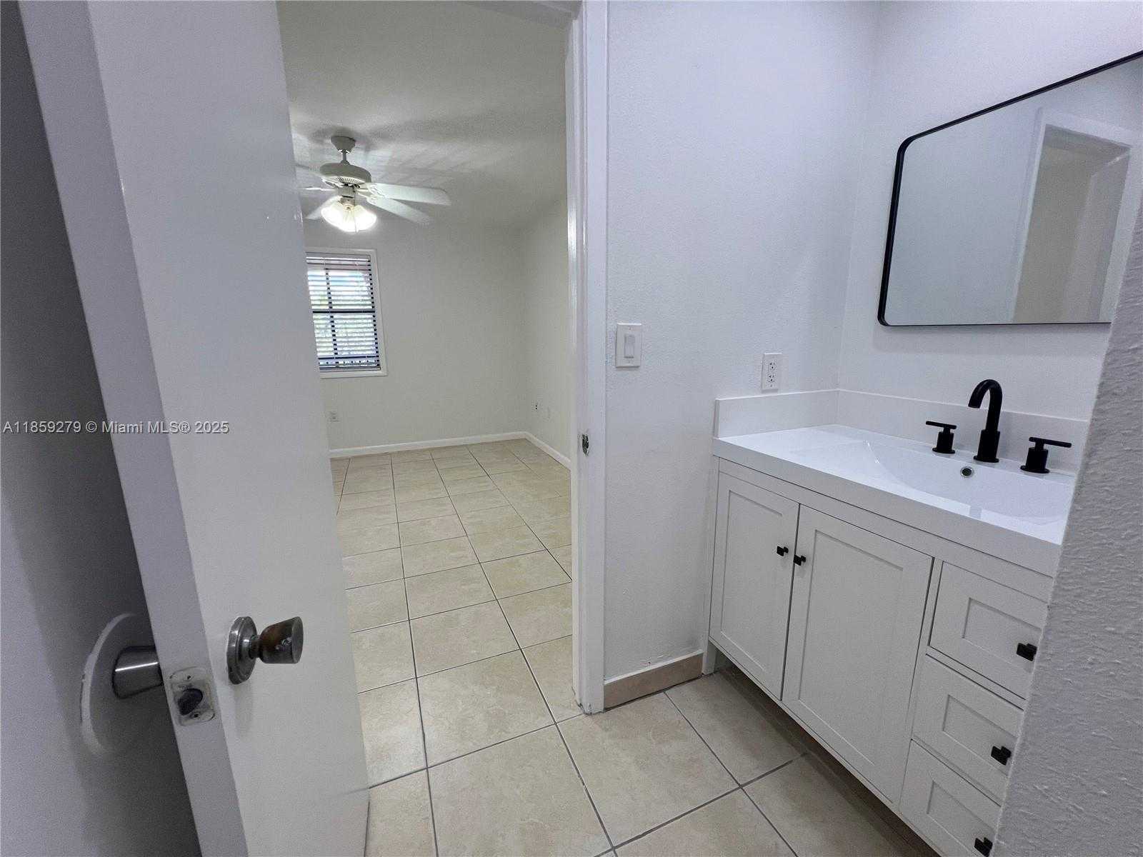 Small Image of 15591 SOUTH WEST 105TH TER #522, Miami Number 13