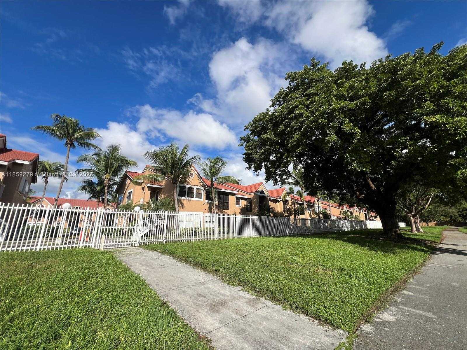 Small Image of 15591 SOUTH WEST 105TH TER #522, Miami Number 35