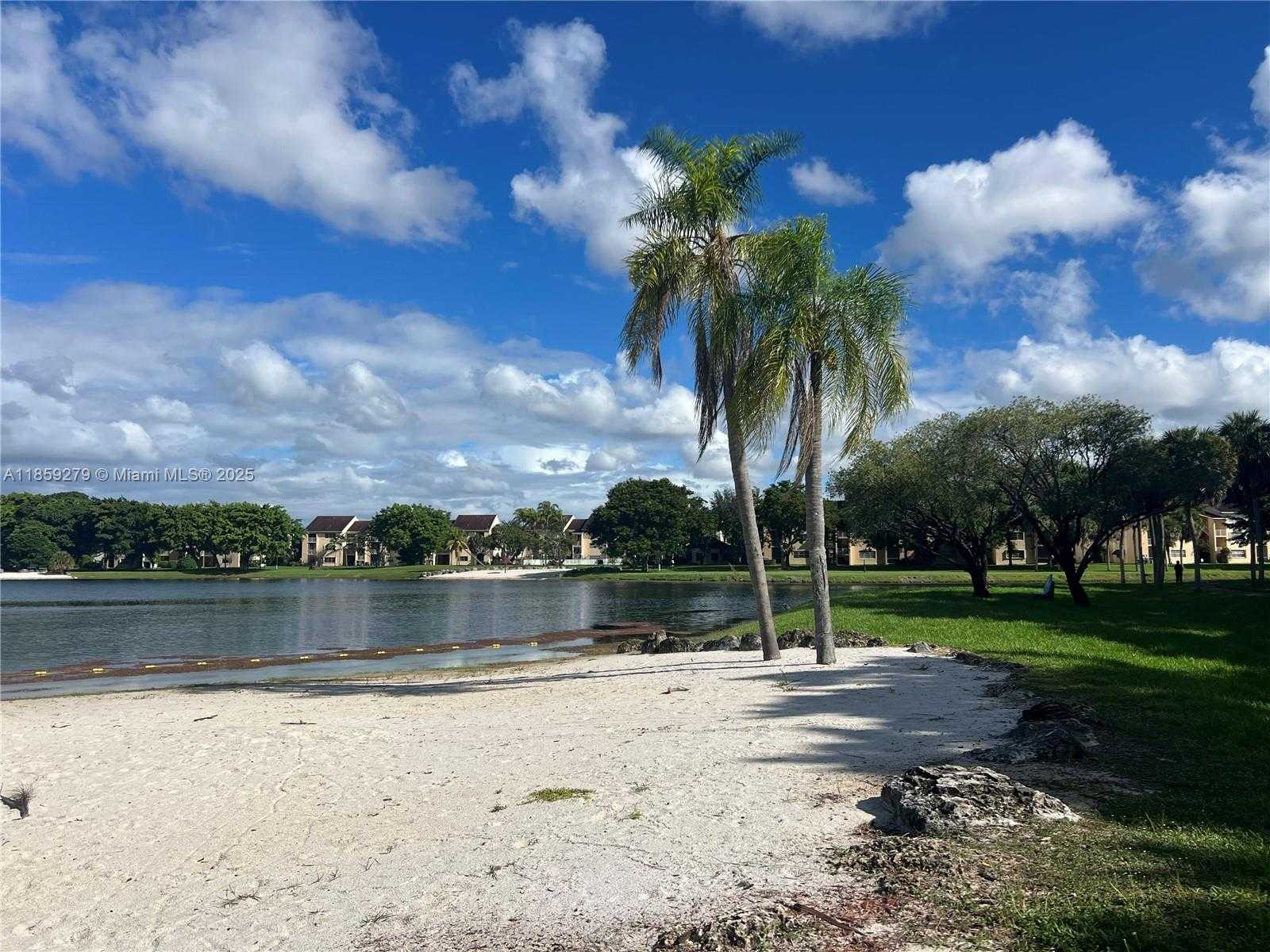 Small Image of 15591 SOUTH WEST 105TH TER #522, Miami Number 38