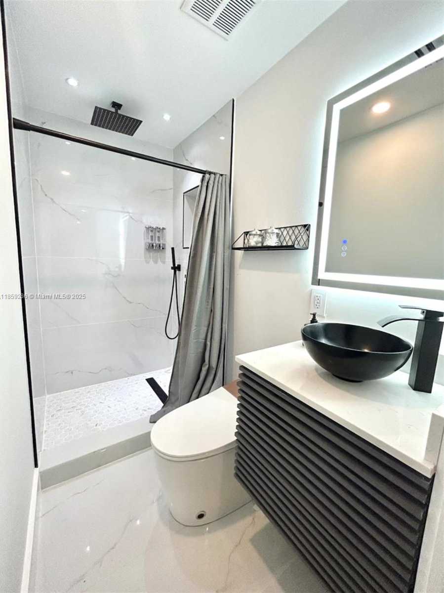 Small Image of 2360 SOUTH WEST 12TH ST, Miami Number 8