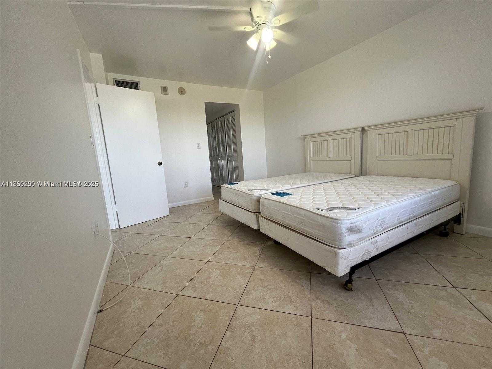 Small Image of 4141 NAUTILUS DR #7F, Miami Beach Number 10