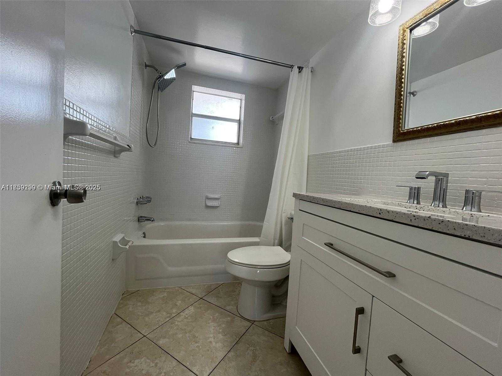 Small Image of 4141 NAUTILUS DR #7F, Miami Beach Number 11