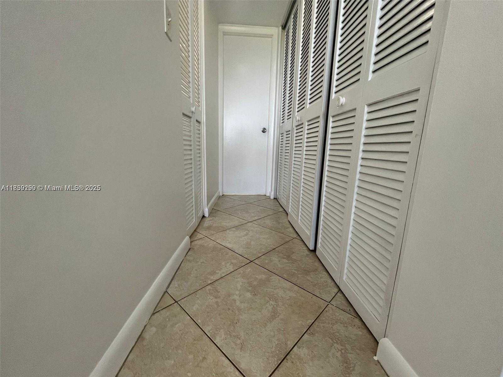 Small Image of 4141 NAUTILUS DR #7F, Miami Beach Number 13