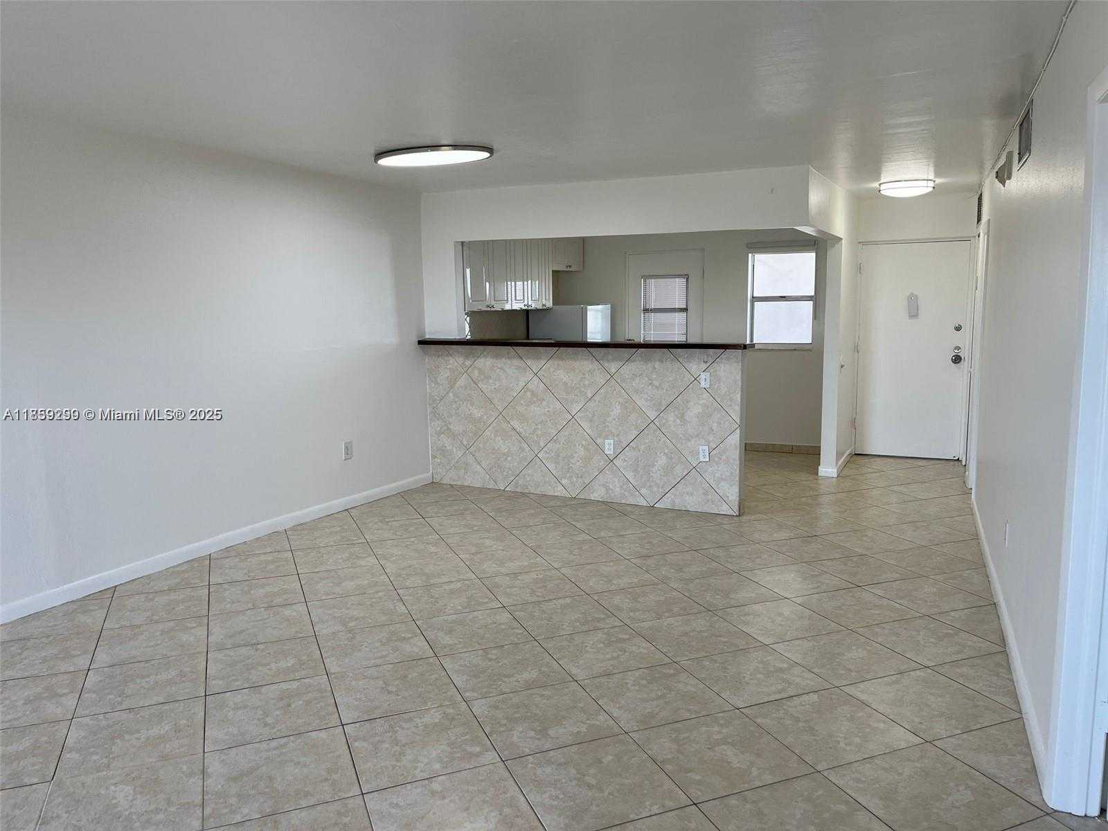 Small Image of 4141 NAUTILUS DR #7F, Miami Beach Number 6