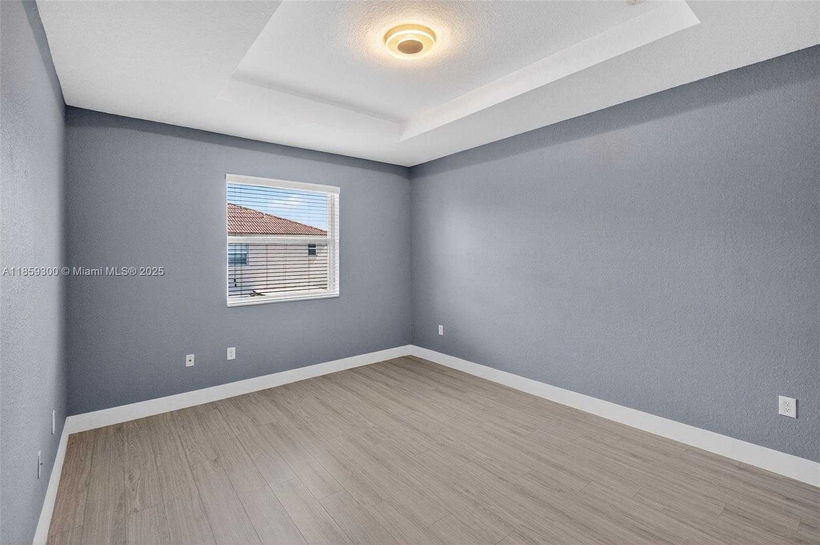 Small Image of 14747 SOUTH WEST 25 LN, Miami Number 14