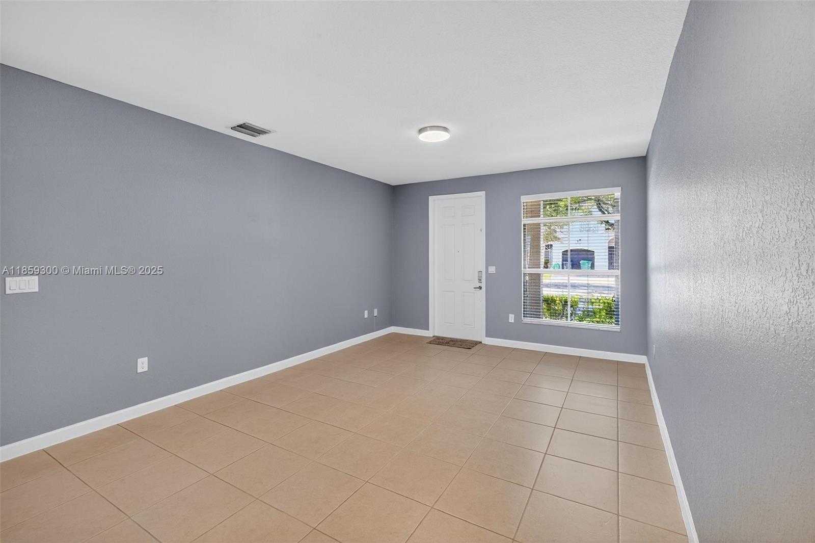 Small Image of 14747 SOUTH WEST 25 LN, Miami Number 35