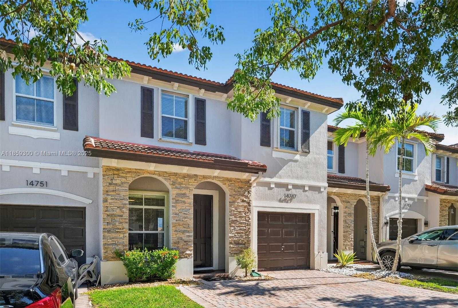 Small Image of 14747 SOUTH WEST 25 LN, Miami Number 37