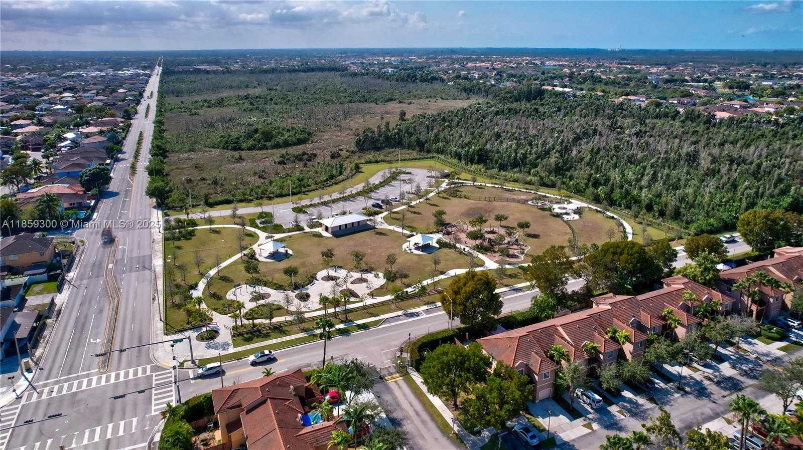 Small Image of 14747 SOUTH WEST 25 LN, Miami Number 40