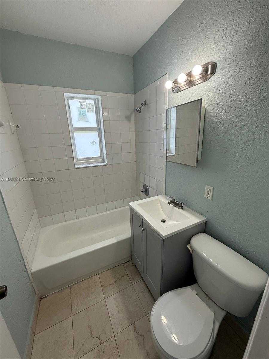 Small Image of 471 NORTH WEST 83RD ST #471, Miami Number 6
