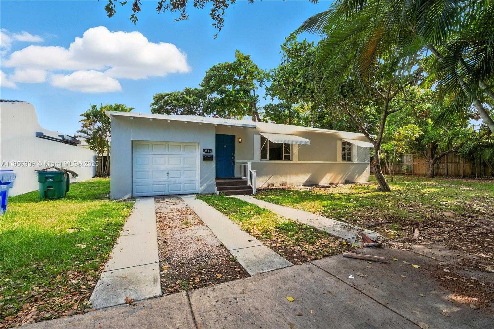 Small Image of 2545 SOUTH WEST 27 LN, Miami Number 3