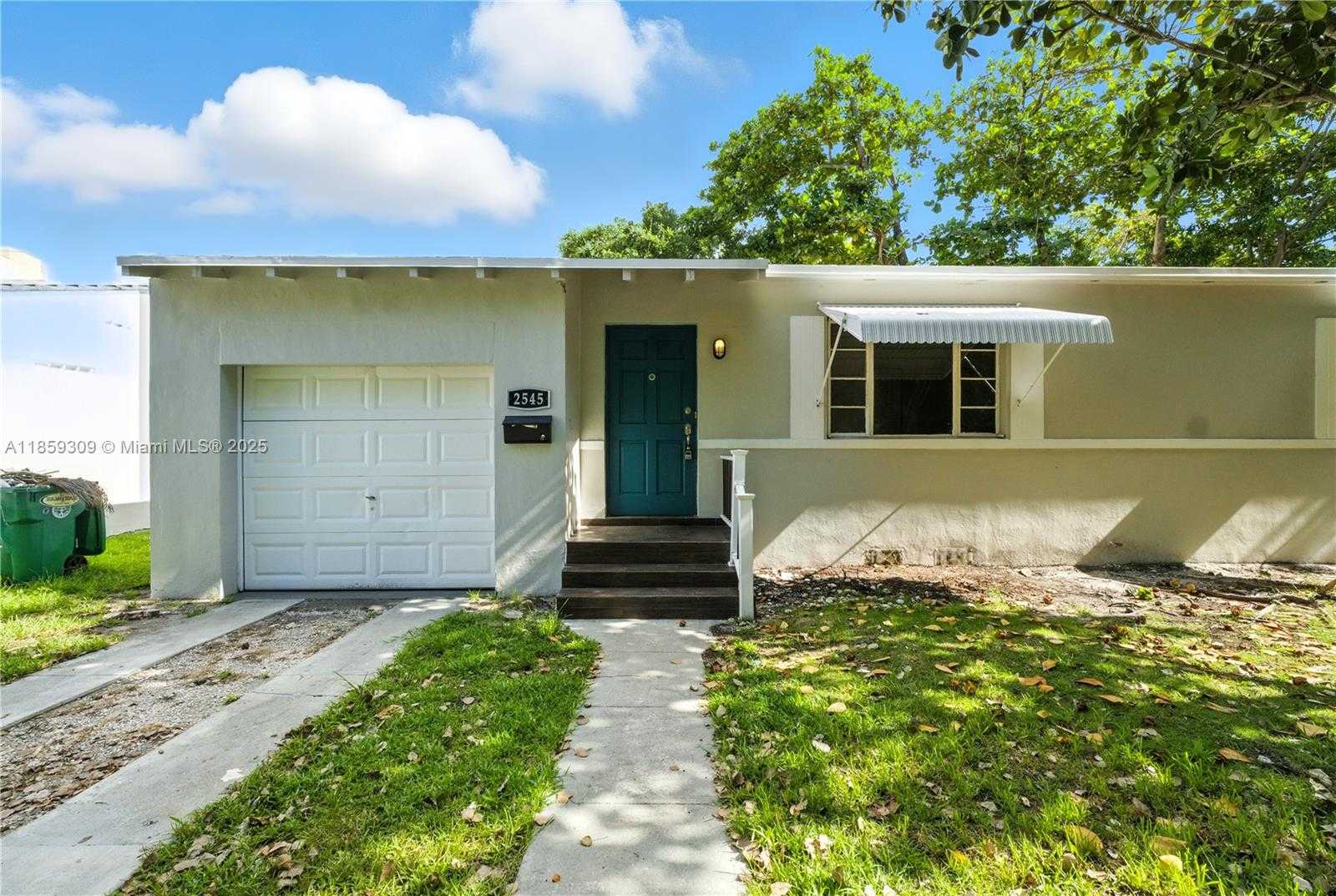 Small Image of 2545 SOUTH WEST 27 LN, Miami Number 4