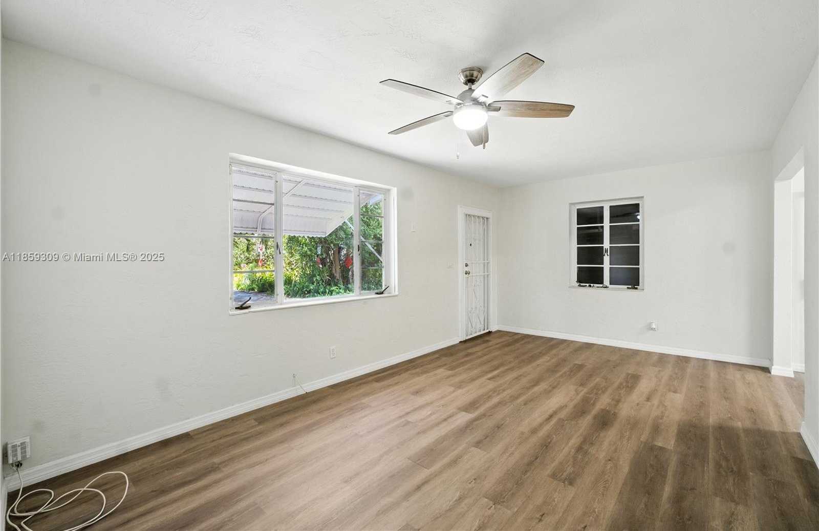 Small Image of 2545 SOUTH WEST 27 LN, Miami Number 8