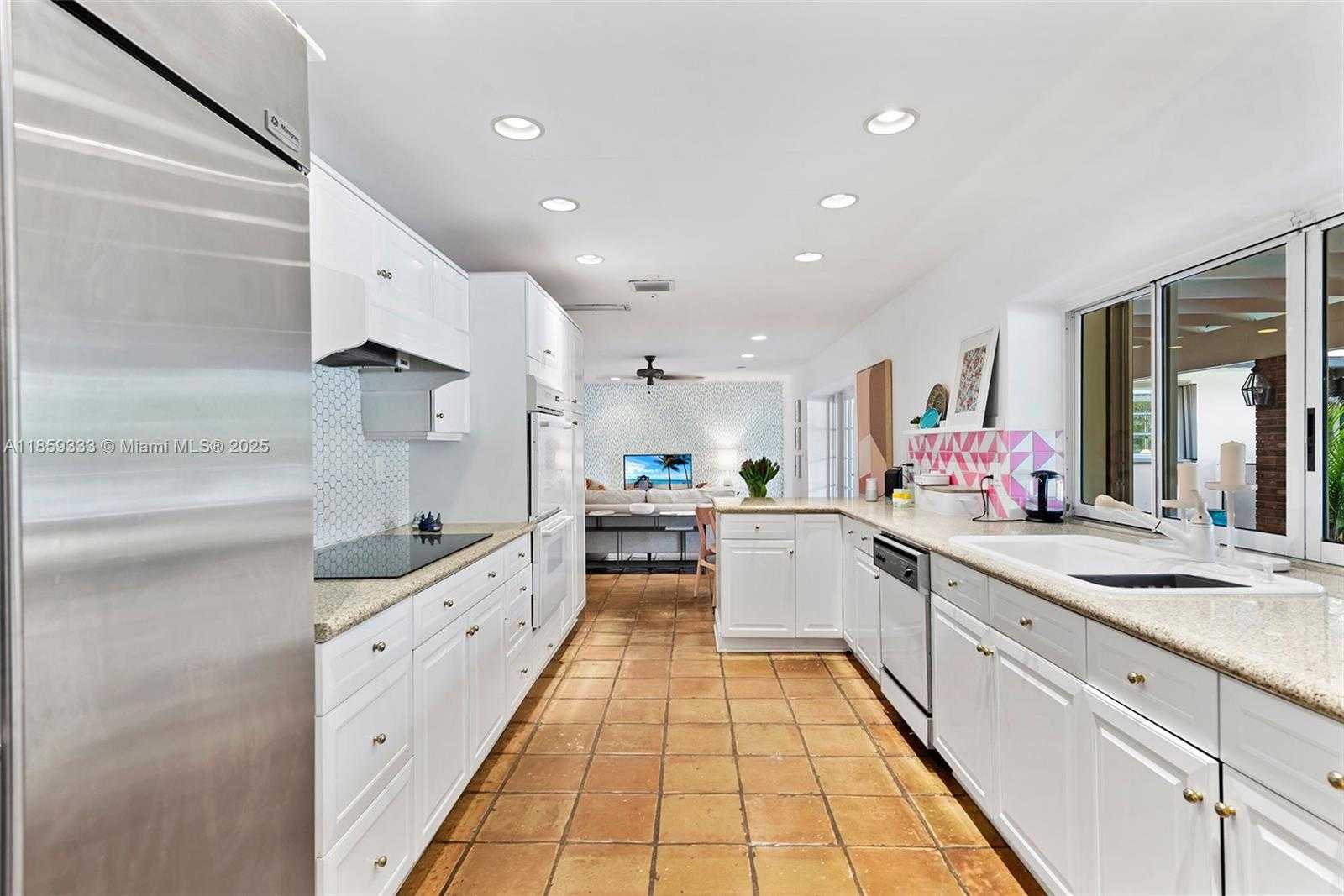 Small Image of 11420 SOUTH WEST 80TH RD, Pinecrest Number 23