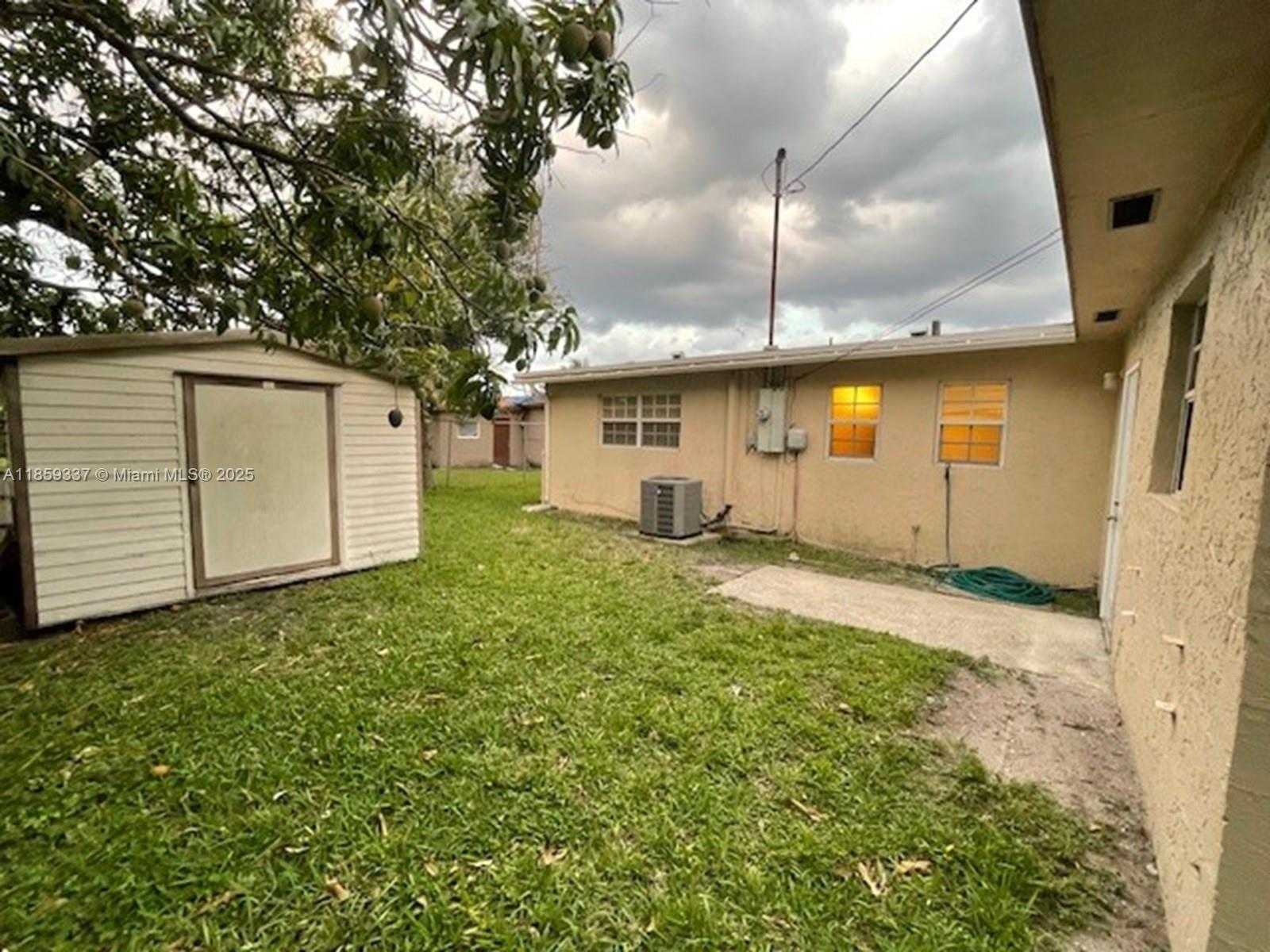 Small Image of 4831 NORTH WEST 12TH ST, Lauderhill Number 20