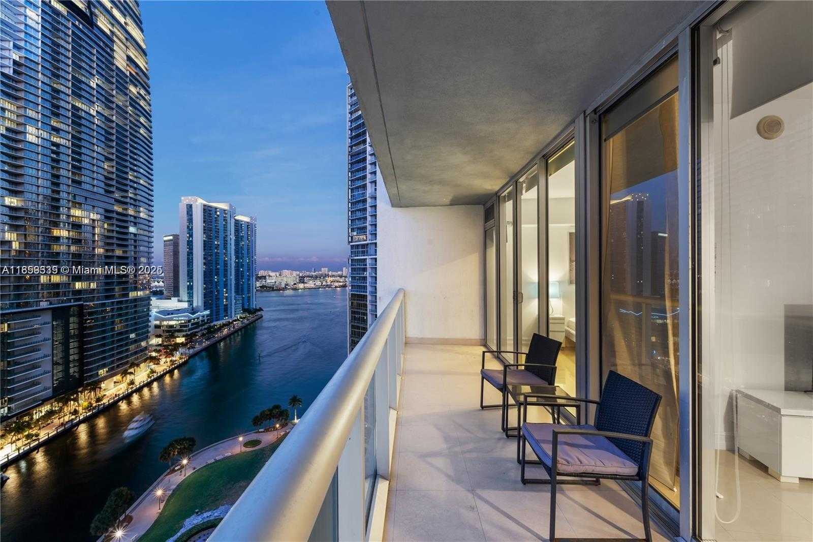 Small Image of 485 BRICKELL AVE #2003, Miami Number 2