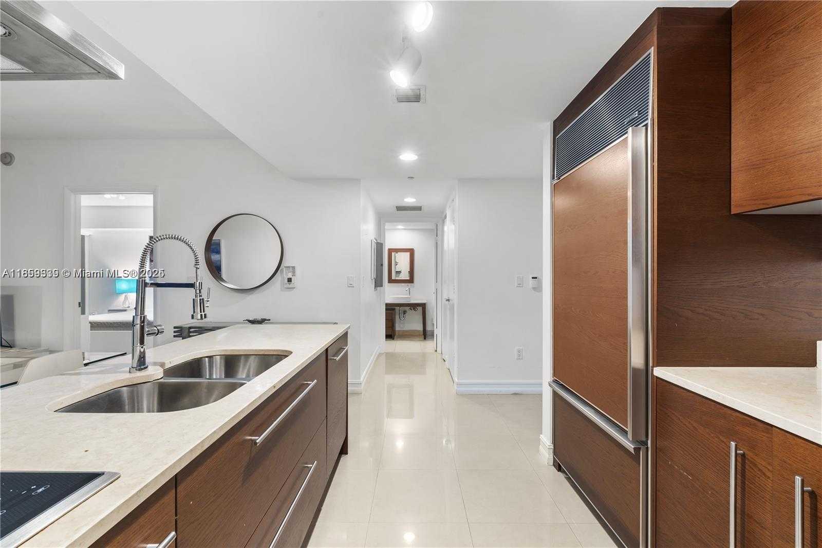 Small Image of 485 BRICKELL AVE #2003, Miami Number 7
