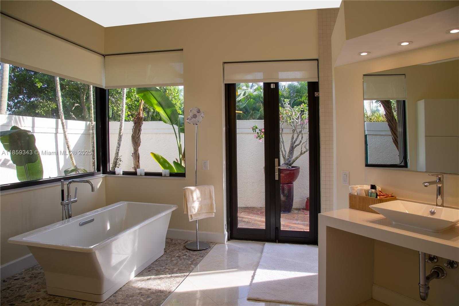 Small Image of 2880 WINDMILL RANCH RD, Weston Number 11