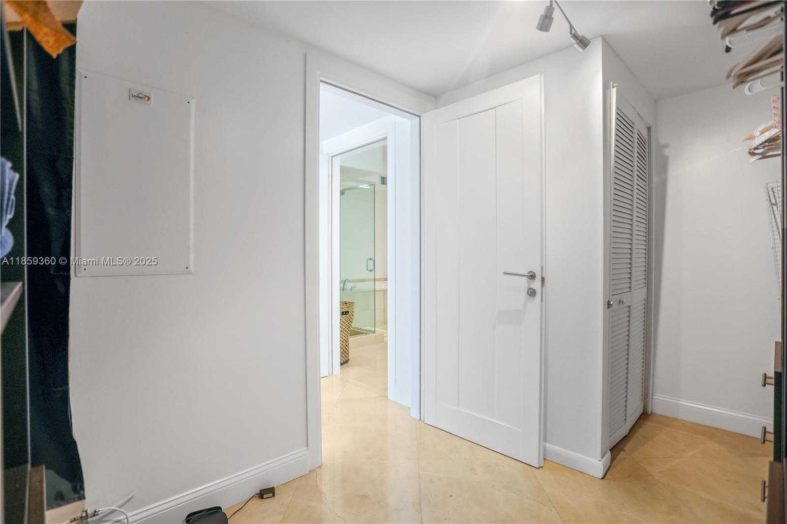 Small Image of 1830 SOUTH OCEAN DR #4511, Hallandale Beach Number 22
