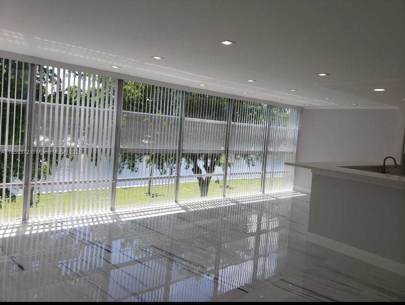 Small Image of 601 THREE ISLANDS BLVD #301, Hallandale Beach Number 13
