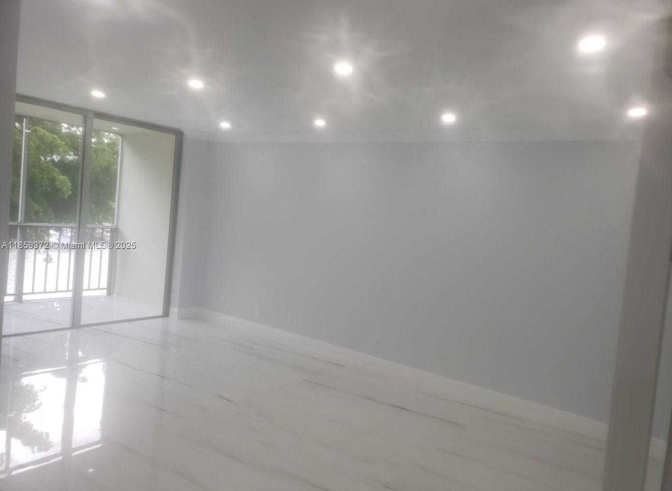 Small Image of 601 THREE ISLANDS BLVD #301, Hallandale Beach Number 4