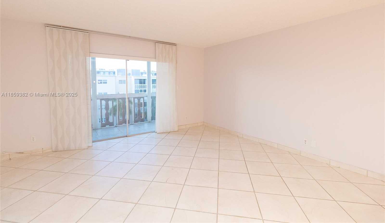 Small Image of 218 NORTH EAST 12TH AVE #502, Hallandale Beach Number 5