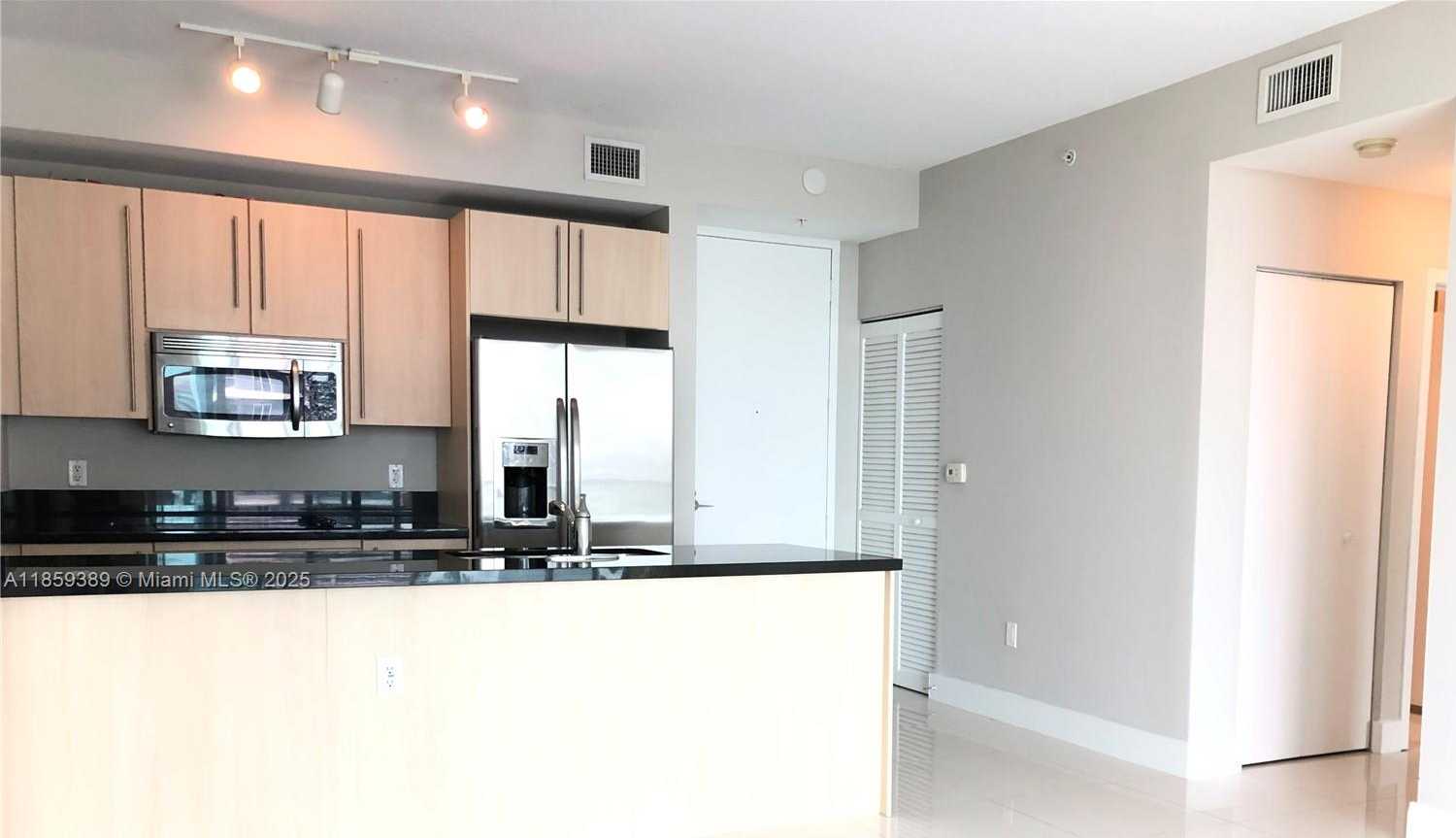 Small Image of 79 SOUTH WEST 12 ST #1904-S, Miami Number 5