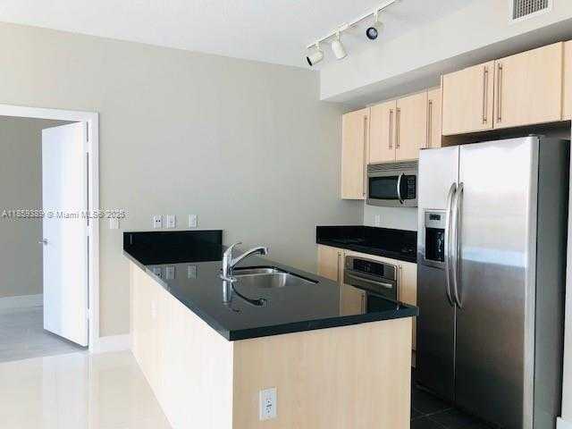 Small Image of 79 SOUTH WEST 12 ST #1904-S, Miami Number 6