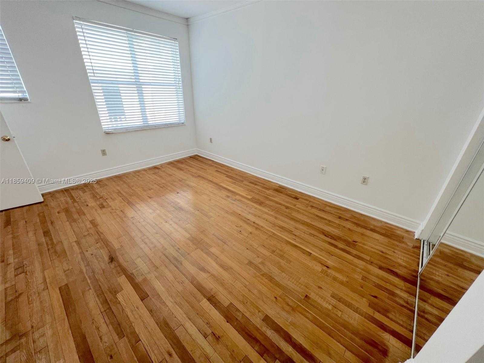 Small Image of 1502 JEFFERSON AVE #101, Miami Beach Number 9