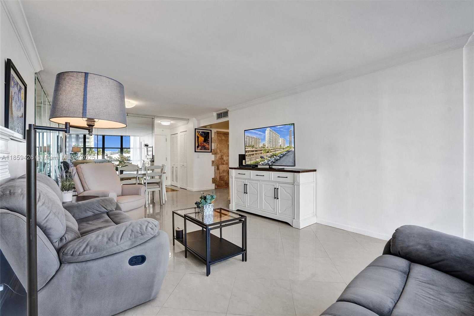 Small Image of 2017 SOUTH OCEAN DR #305, Hallandale Beach Number 11