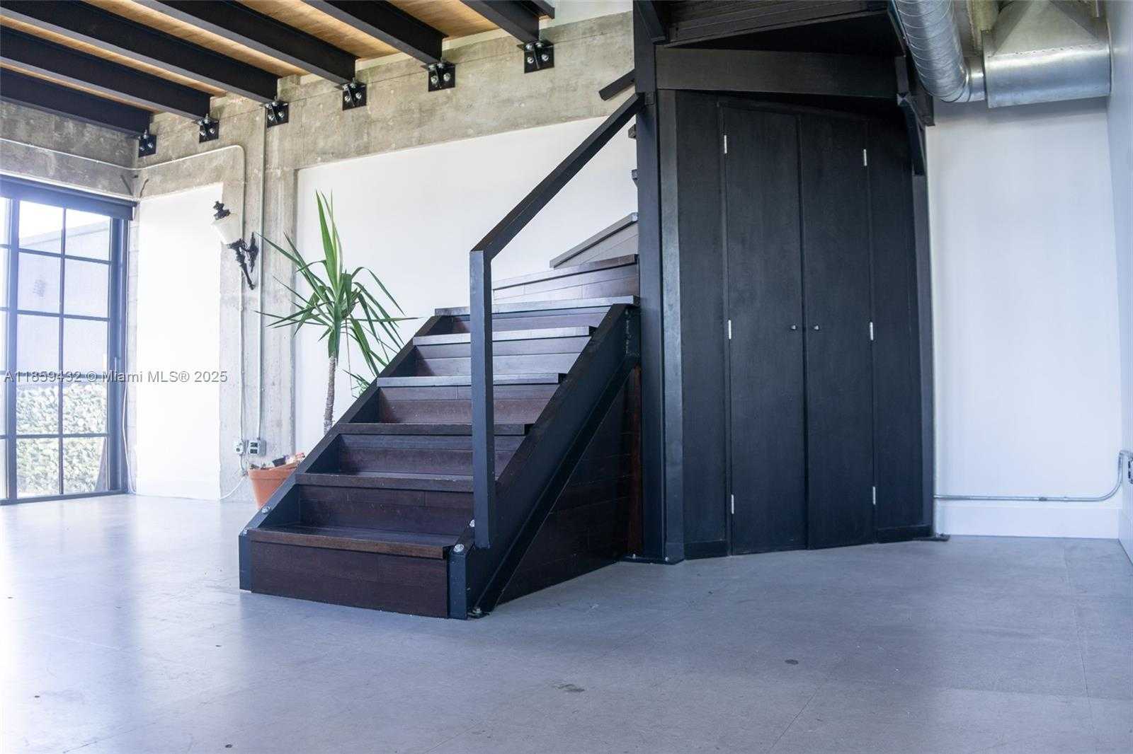 Small Image of 1749 NORTH EAST MIAMI CT #510, Miami Number 6
