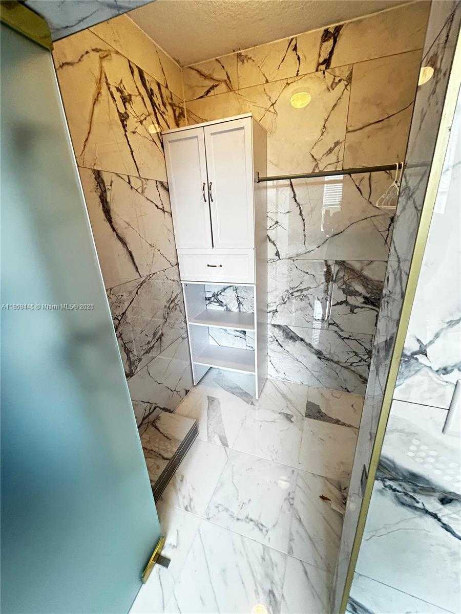 Small Image of 601 NORTH EAST 23RD ST #903, Miami Number 10