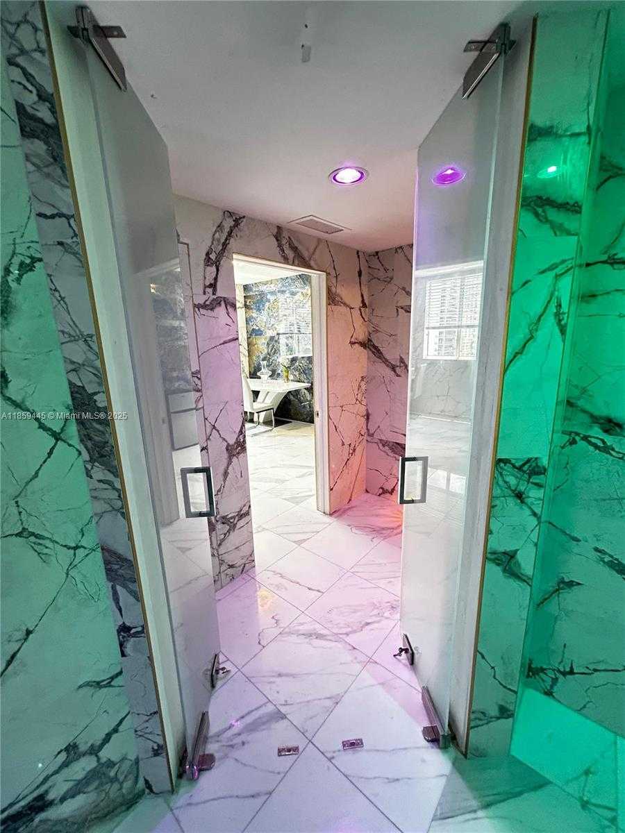 Small Image of 601 NORTH EAST 23RD ST #903, Miami Number 4