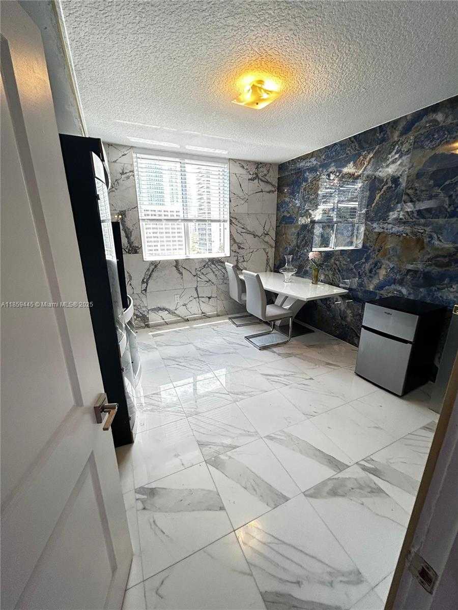 Small Image of 601 NORTH EAST 23RD ST #903, Miami Number 5