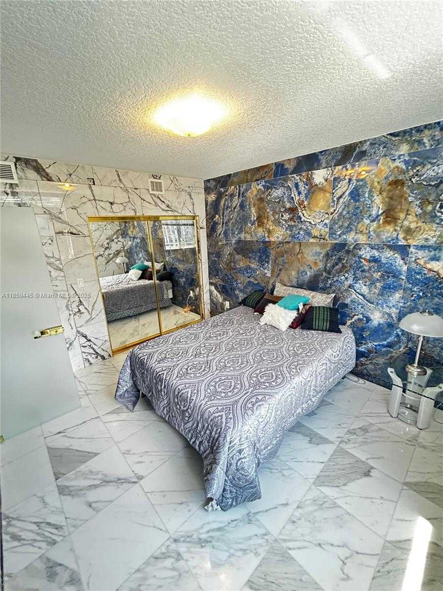 Small Image of 601 NORTH EAST 23RD ST #903, Miami Number 8
