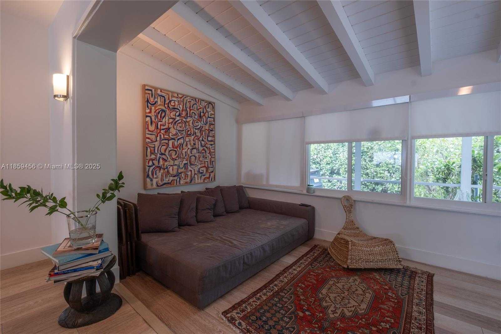 Small Image of 2354 ALTON RD, Miami Beach Number 7