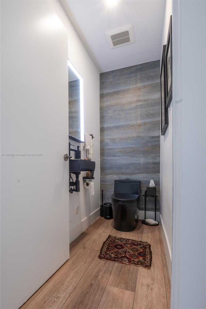 Small Image of 2354 ALTON RD, Miami Beach Number 9