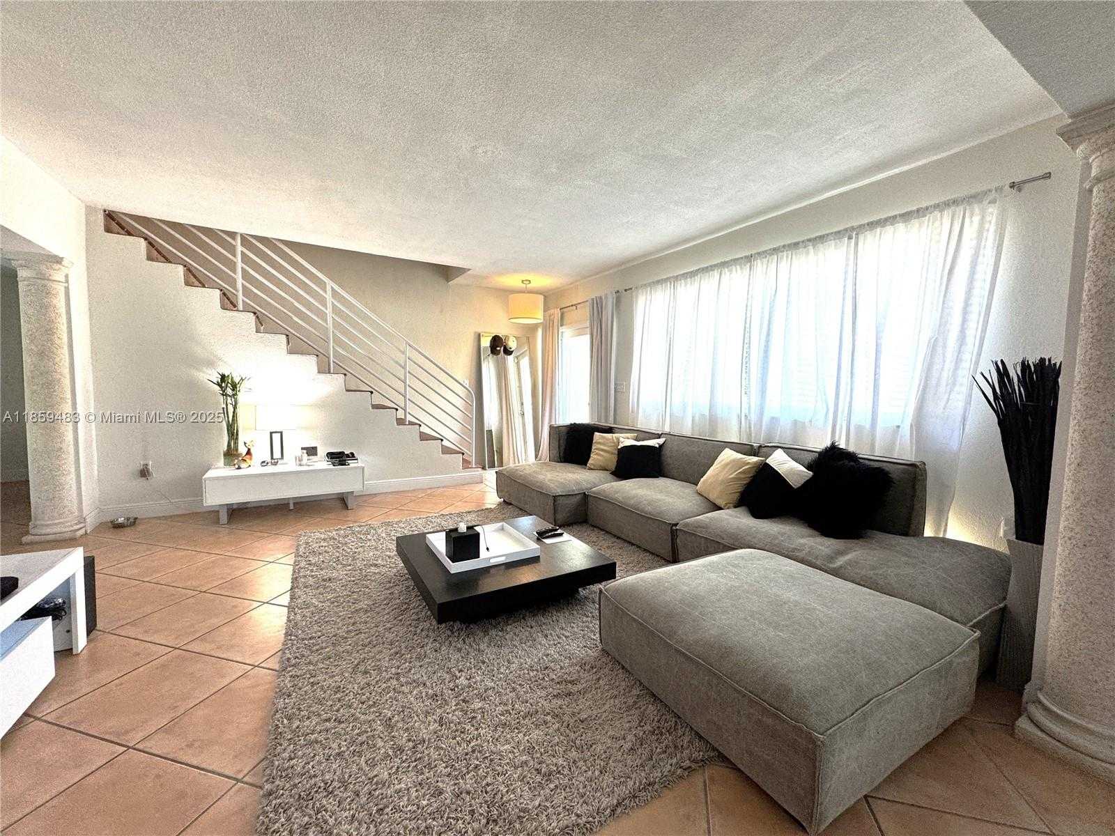Small Image of 257 ATLANTIC ISLE, Sunny Isles Beach Number 17
