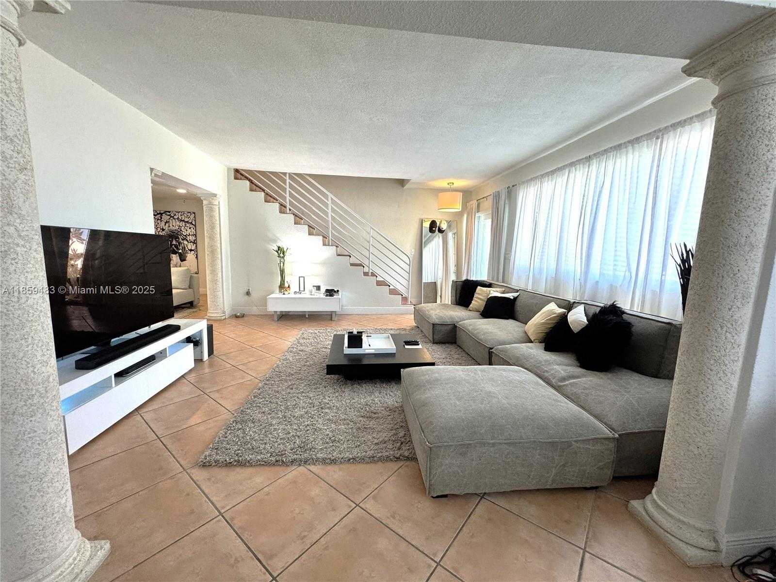 Small Image of 257 ATLANTIC ISLE, Sunny Isles Beach Number 18
