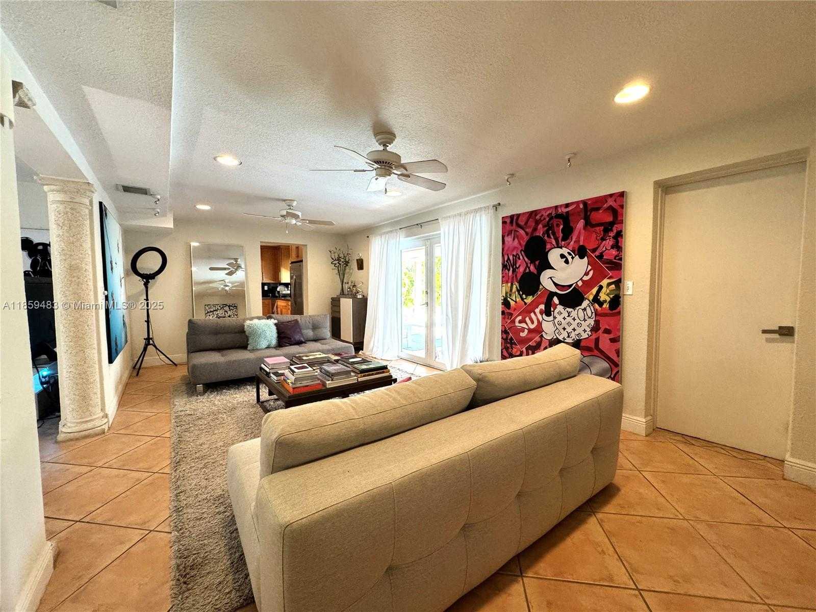 Small Image of 257 ATLANTIC ISLE, Sunny Isles Beach Number 22