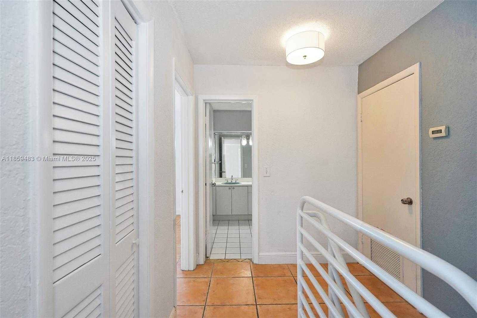 Small Image of 257 ATLANTIC ISLE, Sunny Isles Beach Number 38