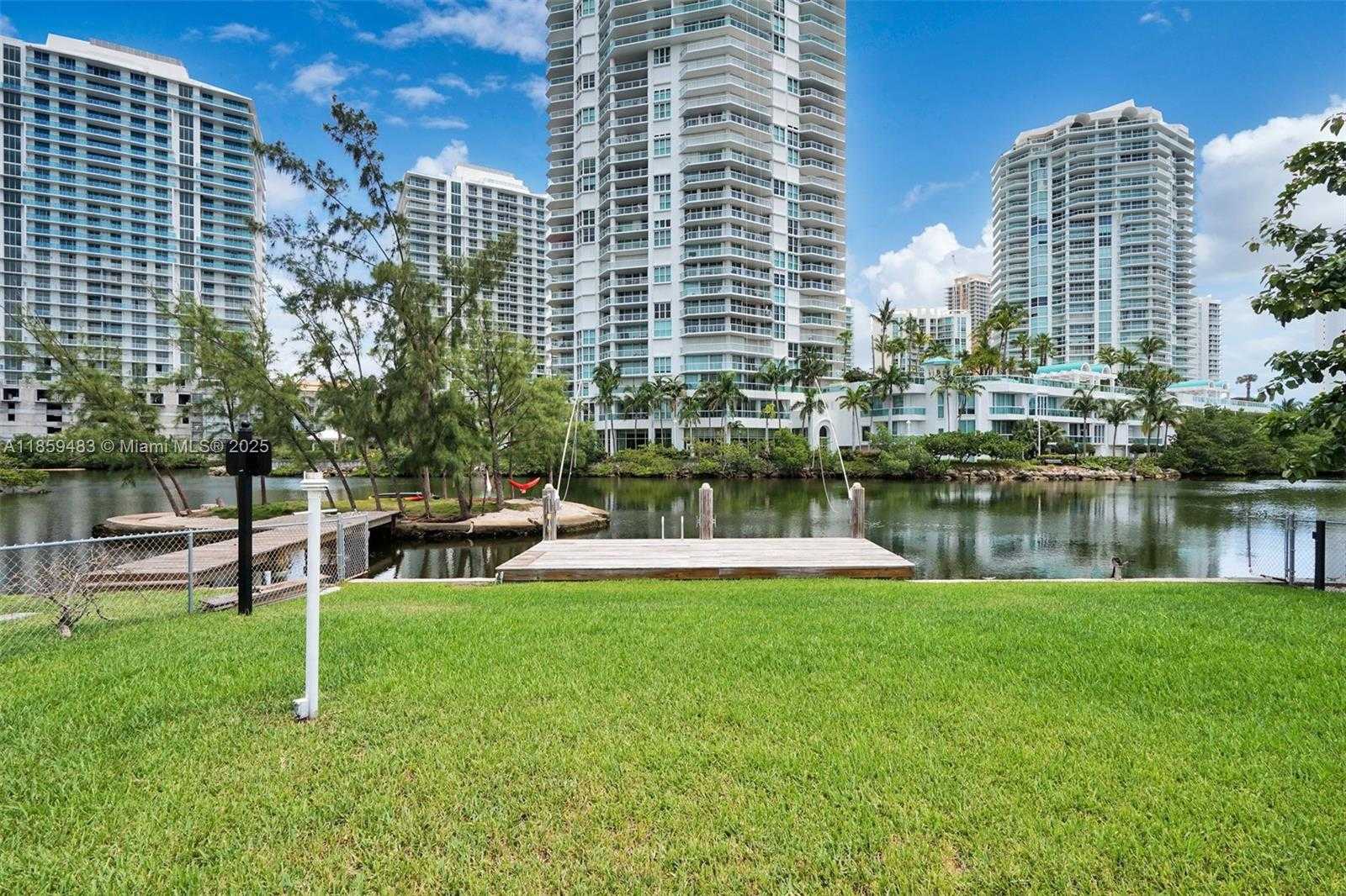 Small Image of 257 ATLANTIC ISLE, Sunny Isles Beach Number 5