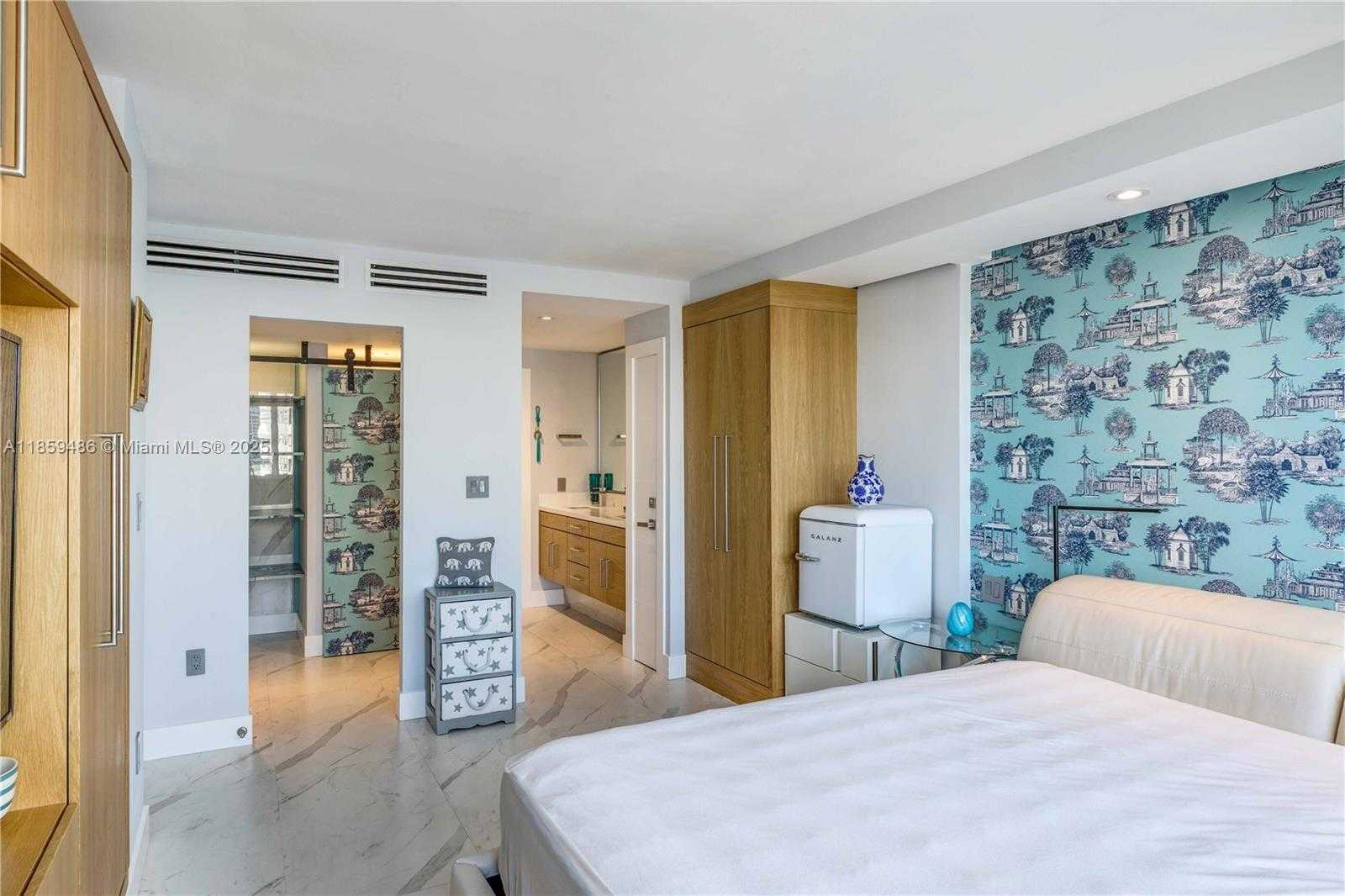 Small Image of 1345 LINCOLN RD #1004, Miami Beach Number 11
