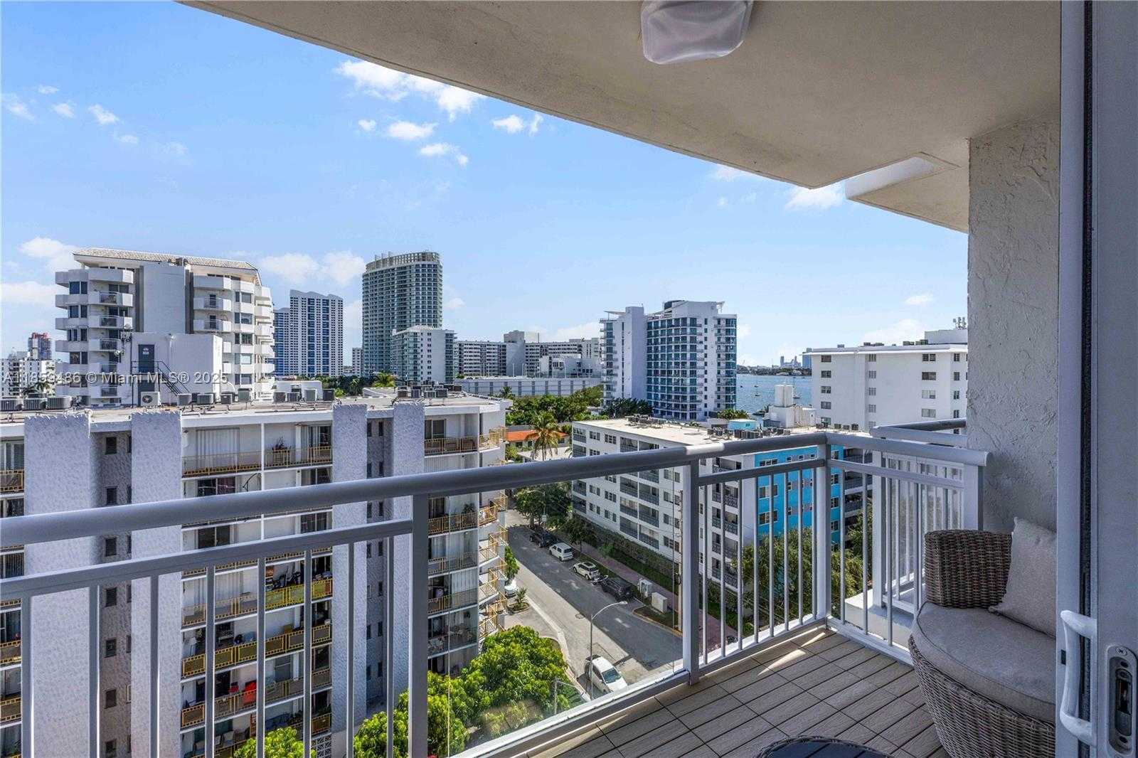 Small Image of 1345 LINCOLN RD #1004, Miami Beach Number 14