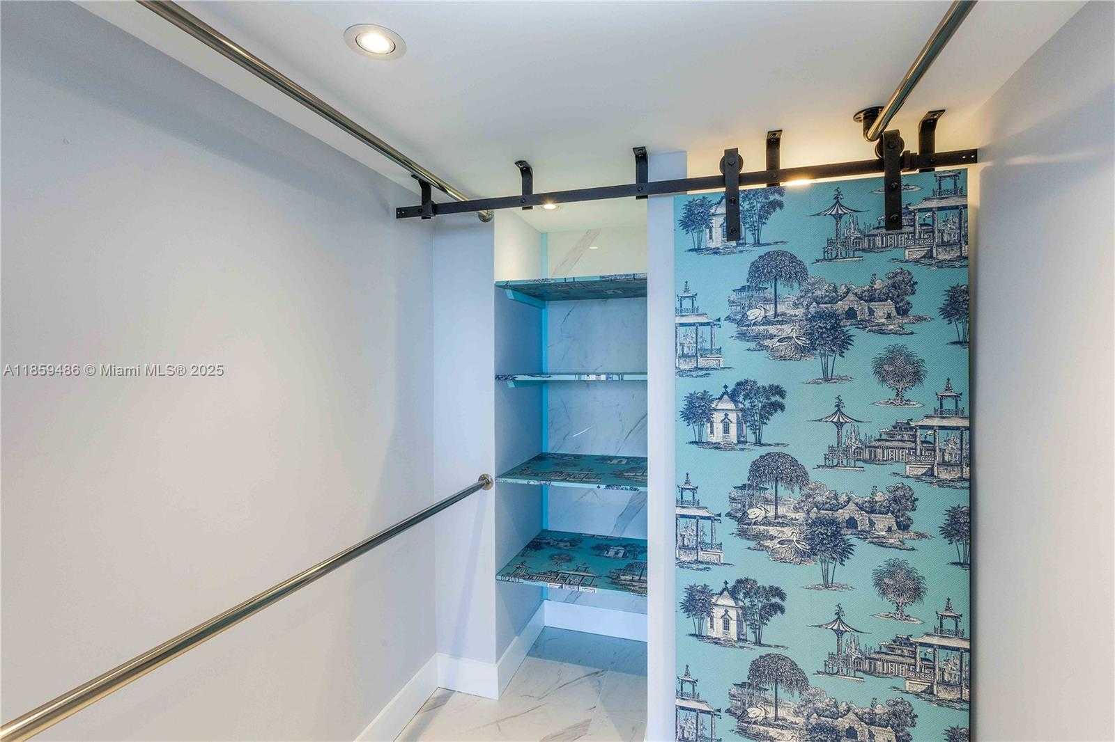 Small Image of 1345 LINCOLN RD #1004, Miami Beach Number 8