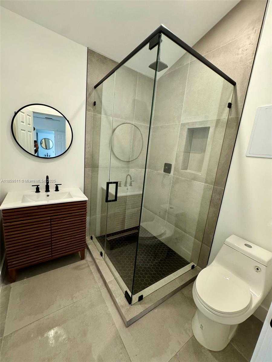 Small Image of 3 NORTH EAST 70TH ST #1, Miami Number 8