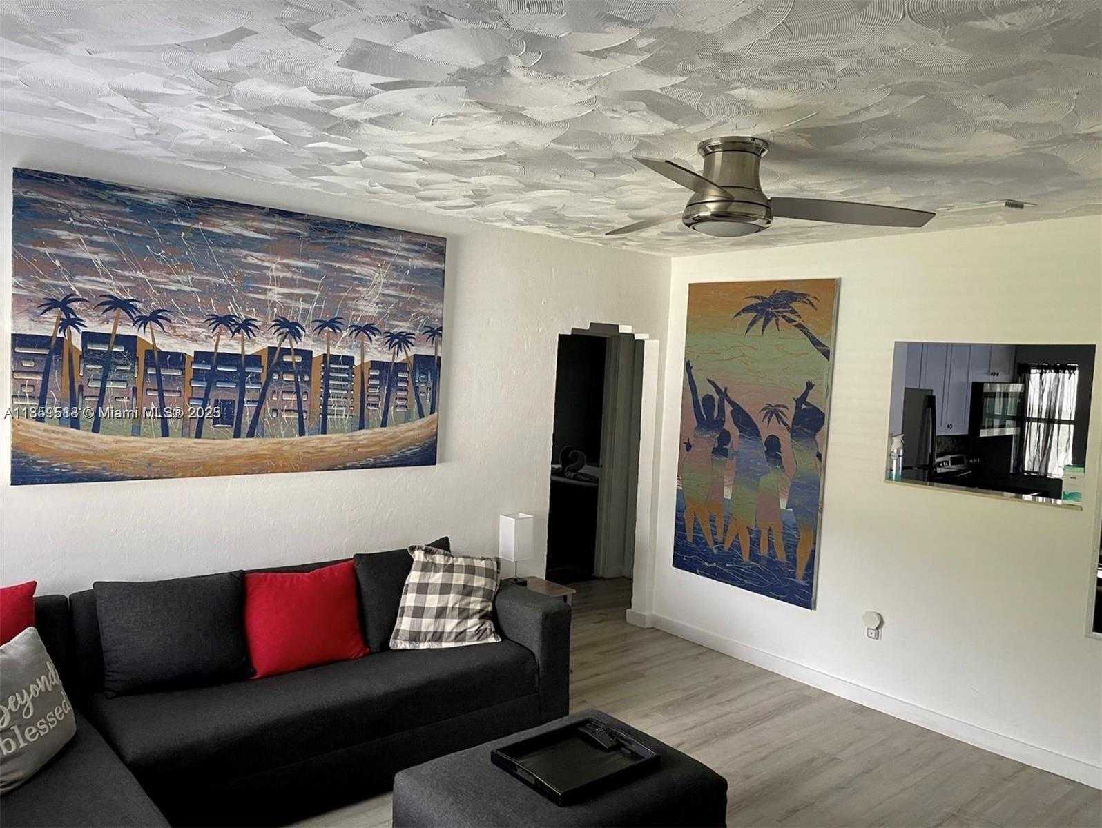Small Image of 832 NORTH WEST 76TH ST, Miami Number 4
