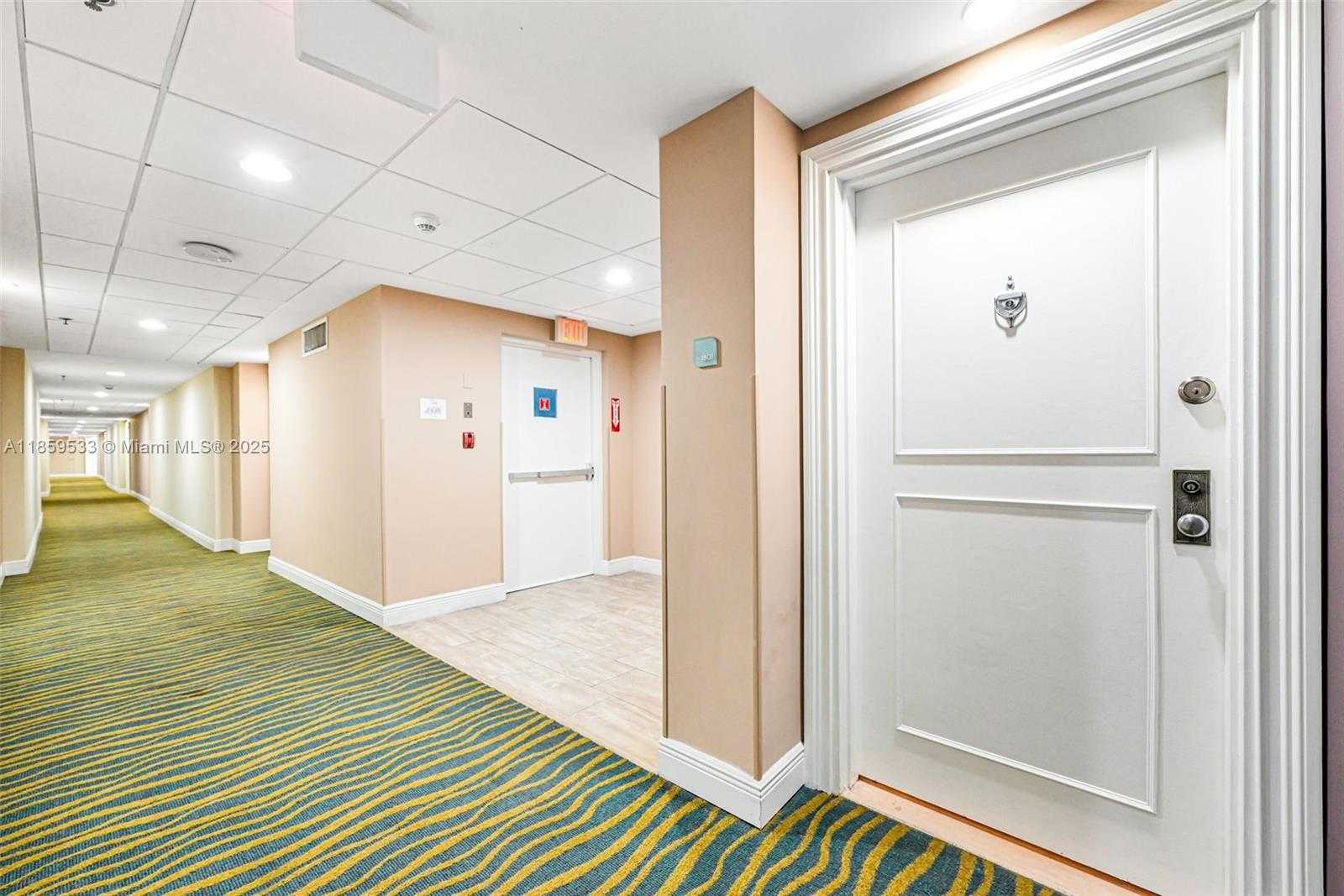 Small Image of 2401 COLLINS AVE #1801, Miami Beach Number 24