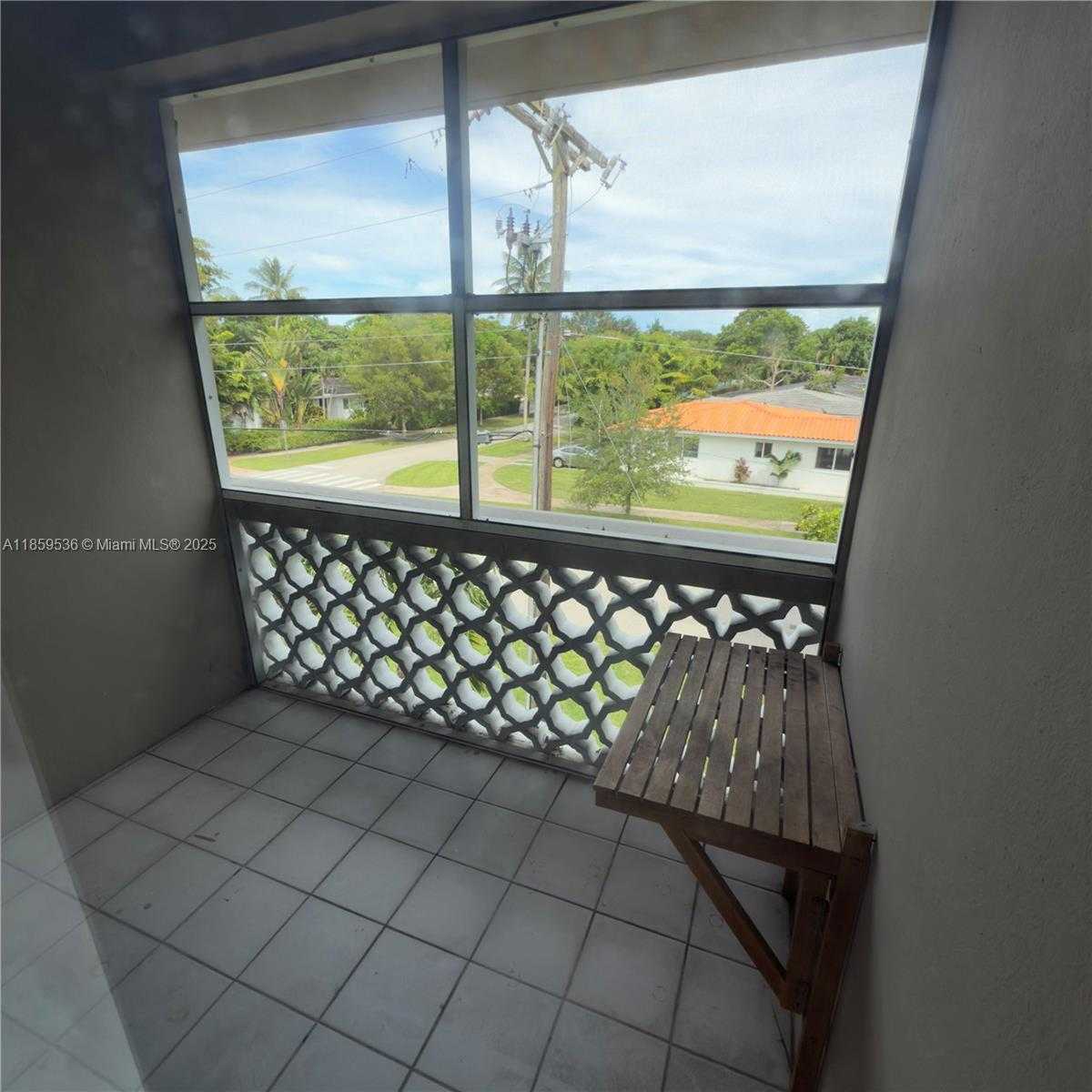 Small Image of 6580 SANTONA ST #A-40, Coral Gables Number 7