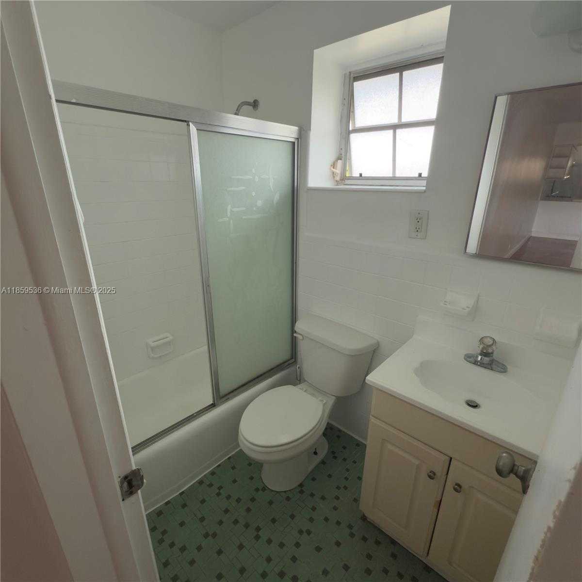 Small Image of 6580 SANTONA ST #A-40, Coral Gables Number 9